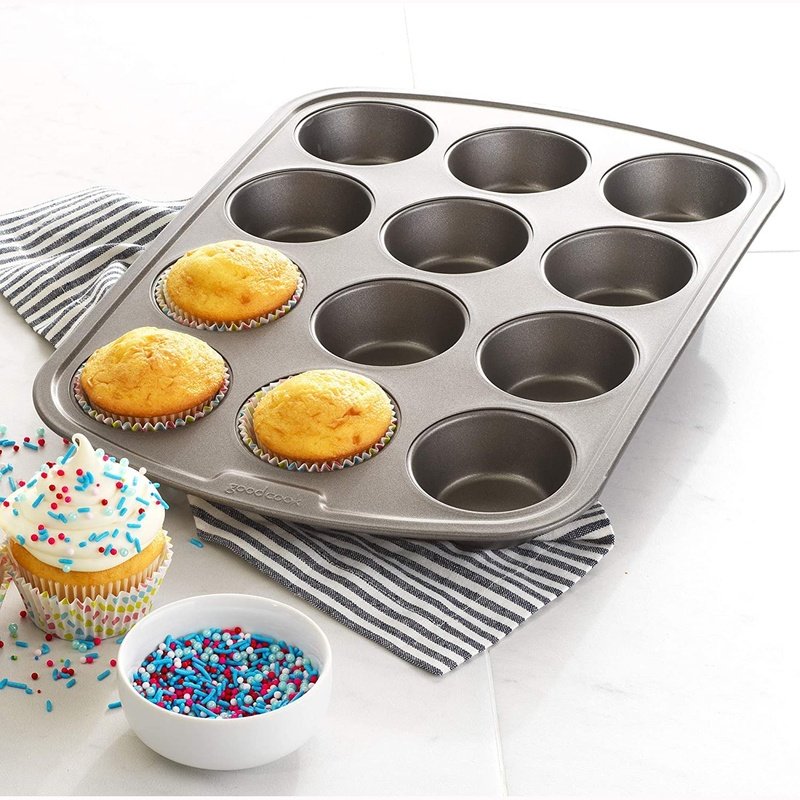 Goodcook Scratch-Resistant Nonstick 12 cup Muffin and Cup Cake Fan, 13 Inch x 9 Inch