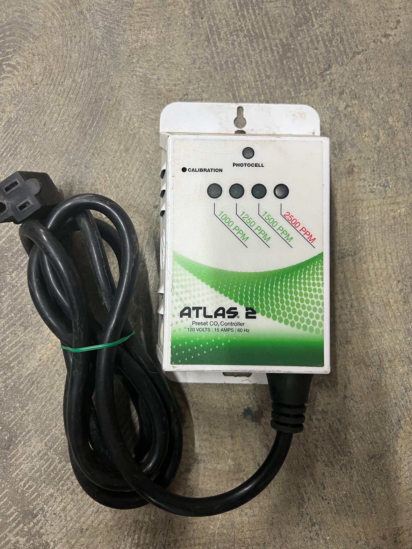Pre-Owned Titan Controls Atlas 2 – Preset CO2 Monitor/Controller