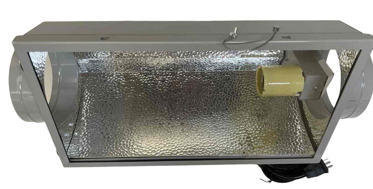 Solis Tek SolisMax56 SE (Single Ended) Commercial Reflector