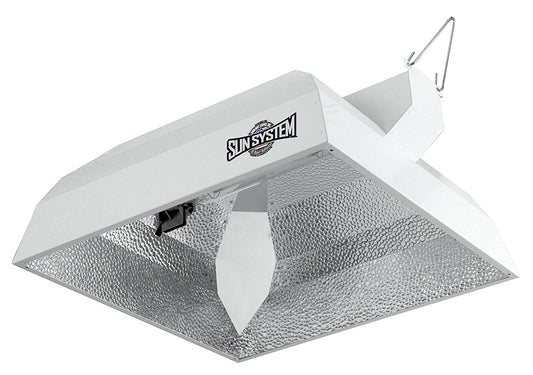 Sun System®DE (Double Ended) Boss Reflector Lighting Fixture